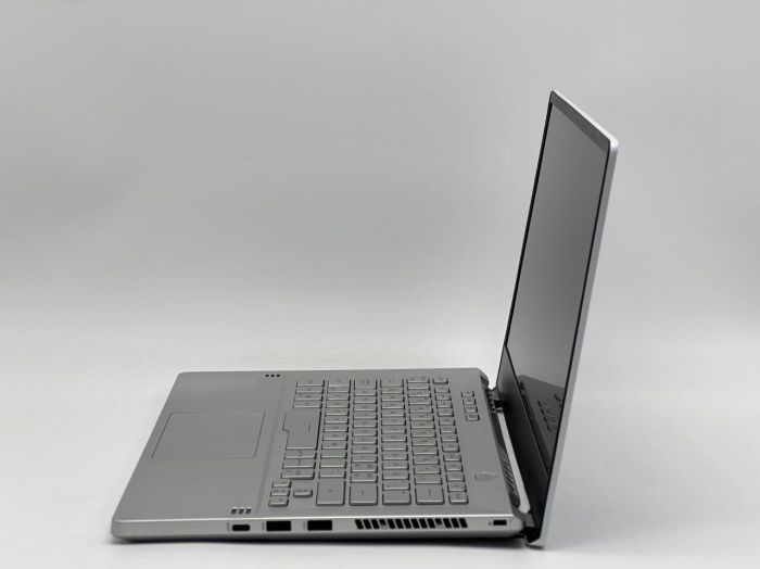 Ігровий ноутбук Б-класу Asus ROG Zephyrus G14 GA401QM / 14" (1920x1080) IPS / AMD Ryzen 9 5900HS (8 (16) ядер по 3,0 - 4,6 ГГц) / 24 ГБ DDR4 / 960 ГБ SSD / nVidia GeForce RTX 3060, 6 ГБ GDDR6, 192-біт б/в - зображення 4