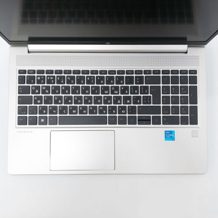 Ультрабук HP ProBook 650 G8 / 15.6" (1920x1080) IPS / Intel Core i5-1145G7 (4 (8) ядра по 2.6 - 4.4 GHz) / 16 GB DDR4 / 256 GB SSD / Intel Iris Xe Graphics / WebCam б/в - зображення 3