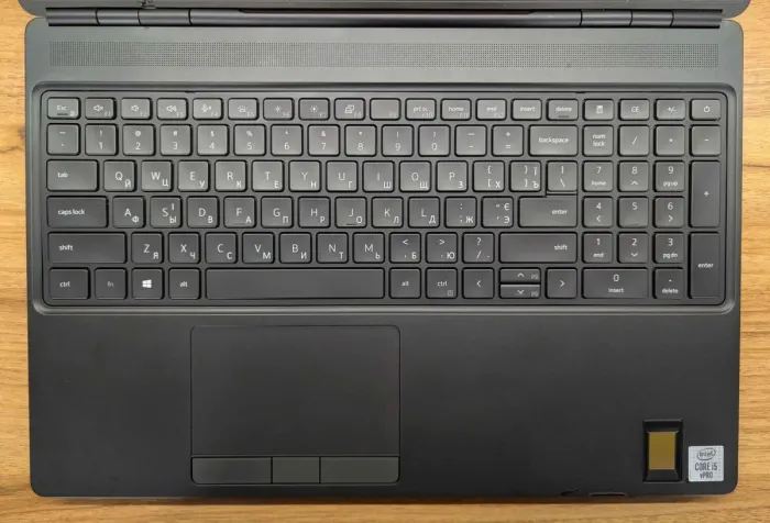 Мобільна робоча станція Dell Precision 7550 / 15.6" (1920x1080) IPS / Intel Core i5-10400H (4 (8) ядра по 2.6 - 4.6 GHz) / 16 GB DDR4 / 480 GB SSD / nVidia Quadro T2000, 4 GB GDDR5, 128-bit / Fingerprint / Windows 10 б/в - зображення 3