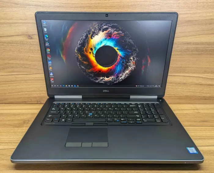 Мобільна робоча станція Dell Precision 7720 / 17.3" (1920x1080) IPS / Intel Core i7-6820HQ (4 (8) ядра по 2.7 - 3.6 GHz) / 32 GB DDR4 / 512 GB SSD + 1000 GB HDD / nVidia Quadro P3000, 6 GB GDDR5, 192-bit / WebCam / Windows 10 б/в - зображення 2