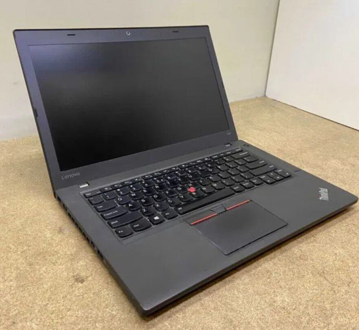 Ноутбук Lenovo ThinkPad T460 / 14" (1366x768) TN / Intel Core i5-6300U (2 (4) ядра по 2.4 - 3.0 GHz) / 8 GB DDR3 / 240 GB SSD / Intel HD Graphics 520 / WebCam б/в - зображення 4