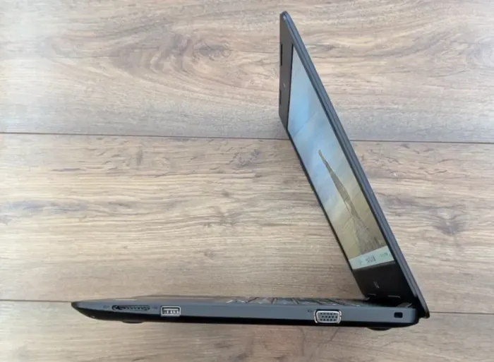 Ноутбук Dell Latitude 3490 / 14" (1920x1080) IPS / Intel Core i5-8250U (4 (8) ядра по 1.6 - 3.4 GHz) / 8 GB DDR4 / 512 GB SSD / Intel UHD Graphics 620 / WebCam б/в - зображення 5