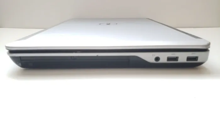 Ноутбук Dell Latitude E6540 / 15.6" (1366x768) TN / Intel Core i5-4310M (2 (4) ядра по 2.7 - 3.4 GHz) / 8 GB DDR3 / 128 GB SSD + 500 GB HDD / Intel HD Graphics 4600 / WebCam б/в - зображення 5