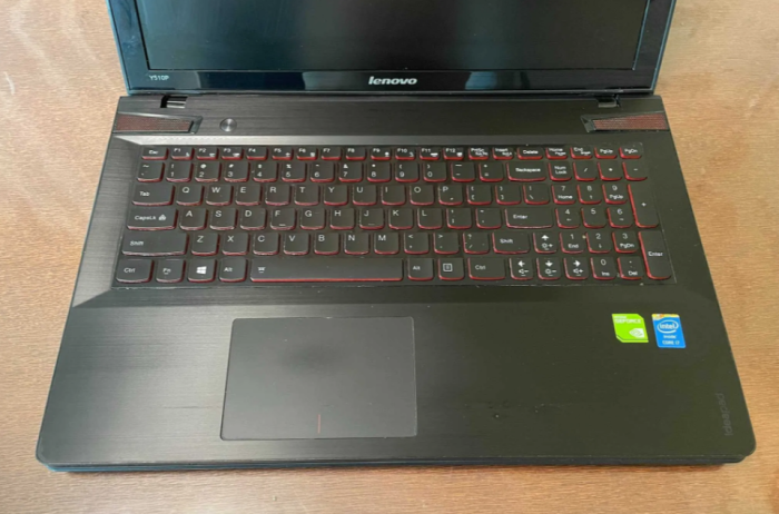 Ігровий ноутбук Б-клас Lenovo IdeaPad Y510p / 15.6" (1920x1080) IPS / Intel Core i7-4710MQ (4 (8) ядра по 2.5 - 3.5 GHz) / 16 GB DDR3 / 128 GB SSD / nVidia GeForce GT 755M, 2 GB GDDR5, 128-bit / WebCam б/в - зображення 4