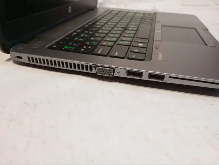 Ультрабук Б-клас HP EliteBook 840 G1 / 14" (1366x768) TN / Intel Core i5-4200U (2 (4) ядра по 1.6 - 2.6 GHz) / 8 GB DDR3 / 1000 GB HDD / Intel HD Graphics 4400 / WebCam б/в - зображення 4