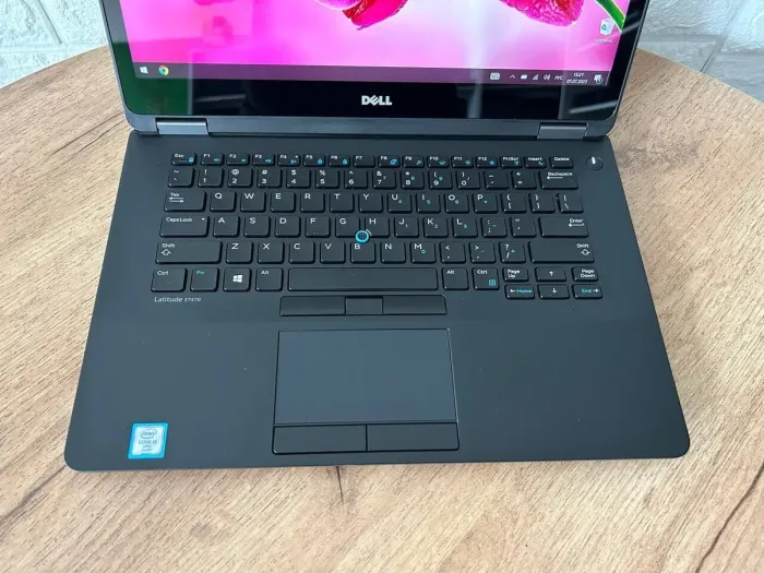 Ультрабук Dell Latitude E7470 / 14" (2560x1440) IPS Touch / Intel Core i5-6300U (2 (4) ядра по 2.4 - 3.0 GHz) / 8 GB DDR4 / 256 GB SSD / Intel HD Graphics 520 / WebCam б/в - зображення 3
