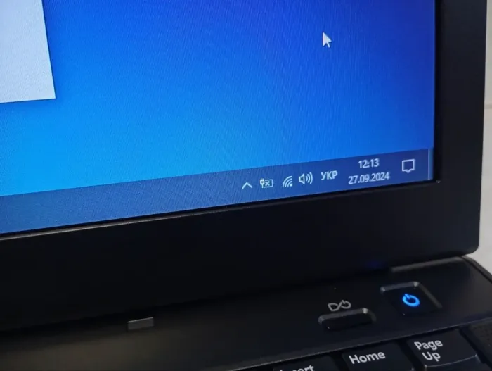 Ноутбук Б-клас Dell Latitude E6410 / 14" (1440x900) TN / Intel Core i5-520M (2 (4) ядра по 2.4 - 2.93 GHz) / 6 GB DDR3 / 320 GB HDD / Intel HD Graphics / WebCam / DVD-RW / АКБ не тримає б/в - зображення 8