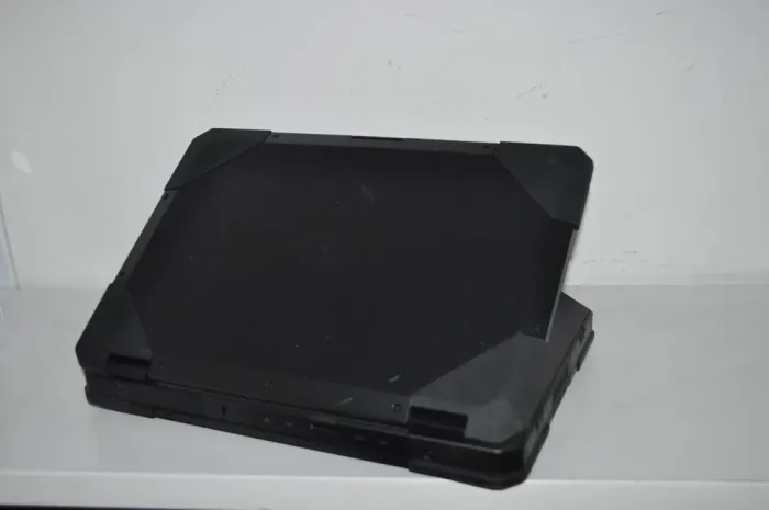 Захищений ноутбук Dell Latitude 5414 Rugged / 14" (1366x768) TN / Intel Core i3-6100U (2 (4) ядра по 2.3 GHz) / 8 GB DDR4 / 256 GB SSD / Intel HD Graphics 520 / WebCam / Windows 11 Pro б/в - зображення 10