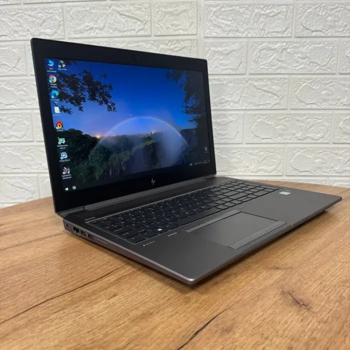 Мобільна робоча станція HP ZBook 15 G6 / 15.6" (1920x1080) IPS / Intel Core i5-9300H (4 (8) ядра по 2.4 - 4.1 GHz) / 16 GB DDR4 / 512 GB SSD / nVidia Quadro T1000, 4 GB GDDR5, 128-bit / WebCam б/в - зображення 4