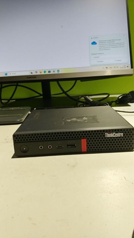 Неттоп Б-клас Lenovo Thinkcentre m75q-1 USFF / AMD Ryzen 5 3400GE (4 (8) ядер по 3.3 - 4.0 GHz) / 8 GB DDR4 / 256 GB SSD / AMD RX Vega 11 / USB 3.1 / Wi-Fi б/в - зображення 5