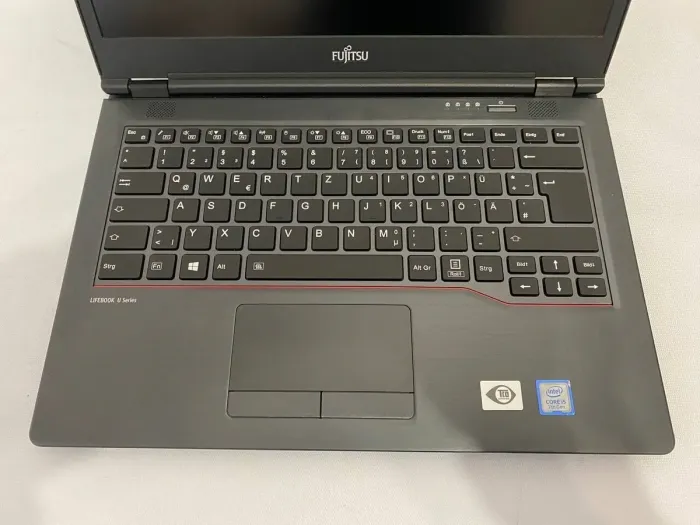 Ноутбук Fujitsu LifeBook U748 / 14" (1920x1080) IPS / Intel Core i5-7200U (2 (4) ядра по 2.5 - 3.1 GHz) / 12 GB DDR4 / 256 GB SSD / Intel HD Graphics 620 / WebCam б/в - зображення 4