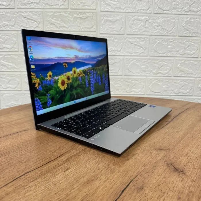 Ультрабук Б-клас Sony Vaio VWNC71429-SL / 14" (1920x1080) IPS / Intel Core i7-1255U (10 (12) ядер по 1.7 -4.7 GHz) / 16 GB DDR4 / 1000 GB SSD NVMe / Intel Iris Xe Graphics / WebCam б/в - зображення 4