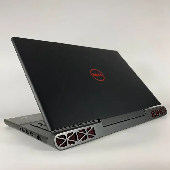 Ігровий ноутбук Dell Inspiron 15 7567 / 15.6" (1920x1080) IPS / Intel Core i5-7300HQ (4 ядра по 2,5 - 3,5 ГГц) / 16 ГБ DDR4 / 128 ГБ SSD + 1000 ГБ HDD / nVidia GeForce GTX 1050 Ti, 4 ГБ GDDR5, 128-bit / WebCam б/в - зображення 7