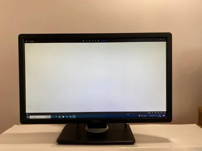 Монітор Б-клас Dell Professional P2212Hb / 21.5" (1920x1080) TN / DVI, VGA, USB / VESA 100x100 б/в - зображення 3