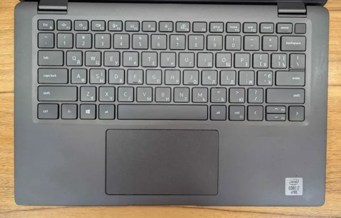 Ультрабук Dell Latitude 7410 / 14" (1920x1080) IPS / Intel Core i7-10610U (4 (8) ядра по 1.8 - 4.9 GHz) / 16 GB DDR4 / 512 GB SSD / Intel UHD Graphics / HDMI / Windows 10 б/в - зображення 3