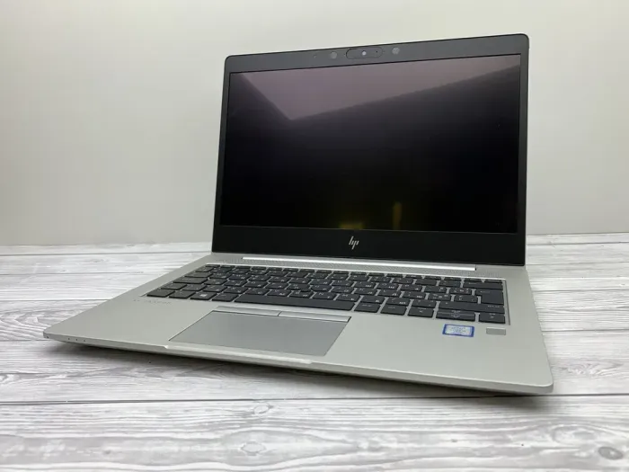 Ультрабук Б-клас HP EliteBook 830 G5 / 13.3" (1366x768) IPS Touch / Intel Core i5-7300U (2 (4) ядра по 2.6 - 3.5 GHz) / 8 GB DDR4 / 240 GB SSD / Intel UHD Graphics 620 / WebCam б/в - зображення 3