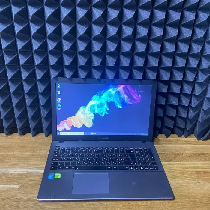 Ноутбук Б-клас Asus K510L / 15.6" (1366x768) TN / Intel Core i5-4200U (2 (4) ядра по 1.6 - 2.6 GHz) / 12 GB DDR3 / 128 GB SSD / nVidia GeForce GT 740M, 2 GB GDDR3, 64-bit / WebCam / DVD-ROM б/в - зображення 2