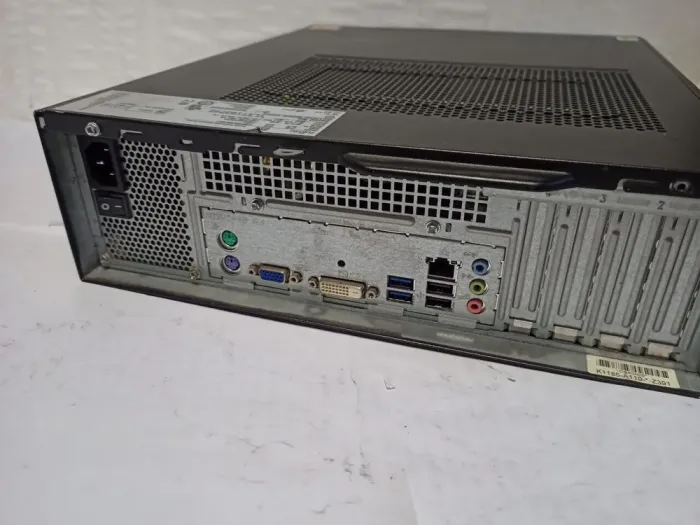 Комплект ПК: Fujitsu Esprimo E420 E85+ SFF / Intel Core i3-4160 (2 (4) ядра по 3.6 GHz) / 8 GB DDR3 / 500 GB HDD / Intel HD Graphics 4400 + Монітор ViewSonic VA1931wa / 19" (1366x768) TN / 1x VGA / VESA 100x100 б/в - зображення 3