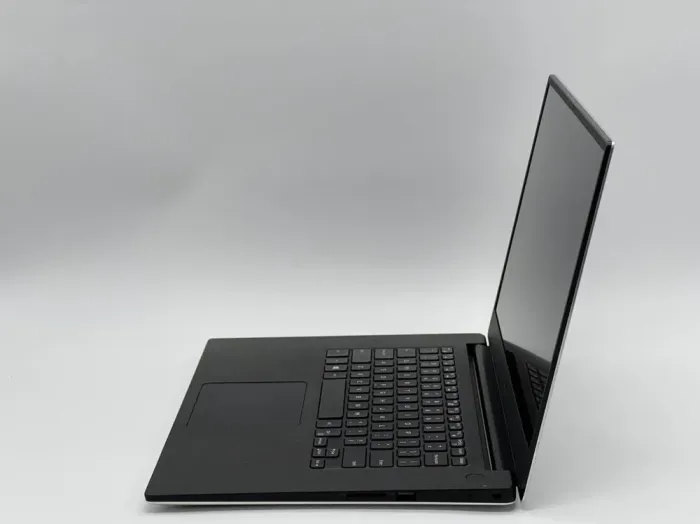Мобільна робоча станція Dell Precision 5540 / 15.6" (1920x1080) IPS / Intel Core i7-9850H (6 (12) ядер по 2.6 - 4.6 GHz) / 16 GB DDR4 / 240 GB SSD / nVidia Quadro T1000, 4 GB GDDR5, 128-bit / WebCam б/в - зображення 4