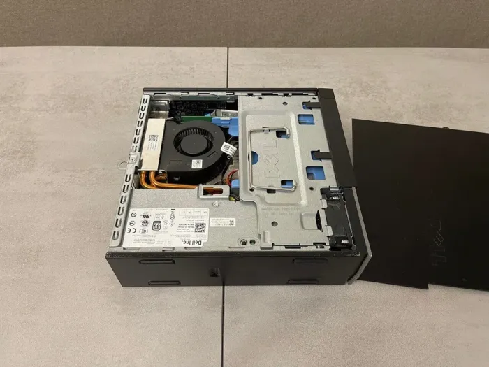 Комп'ютер Dell Optiplex 7010 USFF / Intel Core i5-3550S (4 ядра по 3.0 - 3.7 GHz) / 8 GB DDR3 / 128 GB SSD / Intel HD Graphics 2500 / DVD-ROM б/в - зображення 6