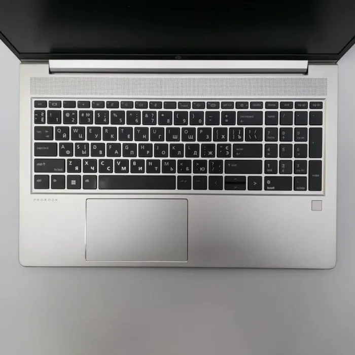 Ультрабук HP ProBook 455 G9 / 15.6" (1920x1080) IPS / AMD Ryzen 5 5625U (6 (12) ядер по 2.3 - 4.3 GHz) / 16 GB DDR4 / 512 GB SSD M.2 NVMe / AMD Radeon Vega 7 Graphics / WebCam б/в - зображення 7