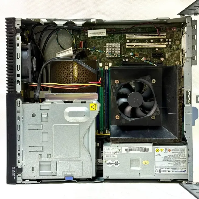 Комплект ПК: Lenovo ThinkCentre M91p SFF / Intel Core i3-2120 (2 (4) ядра по 3.3 GHz) / 8 GB DDR3 / 120 GB SSD / Intel HD Graphics 2000 / DVD-ROM + Монітор Б-клас Lenovo ThinkVision LT2452pwC / 24" (1920x1200) TN + Клавіатура, мишка,б/в - зображення 4