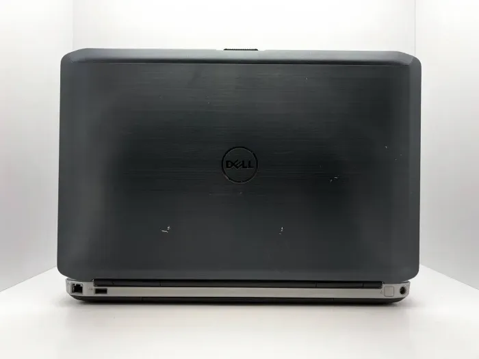 Ноутбук Dell Latitude E5530 / 15.6" (1920x1080) IPS / Intel Core i3-2350M (2 (4) ядра по 2.3 GHz) / 6 GB DDR3 / 640 GB HDD / Intel HD Graphics 3000 / WebCam / АКБ не тримає б/в - зображення 5