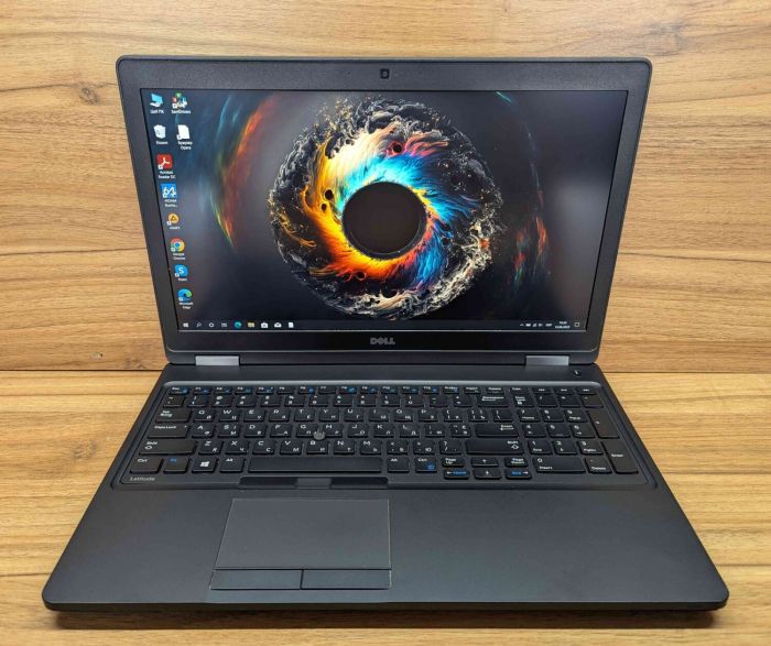 Ноутбук Dell Latitude 5580 / 15.6" (1920x1080) IPS / Intel Core i5-7300U (2 (4) ядра по 2.6 - 3.5 GHz) / 8 GB DDR4 / 240 GB SSD / Intel HD Graphics 620 / WebCam / HDMI / Windows 10 б/в - зображення 2