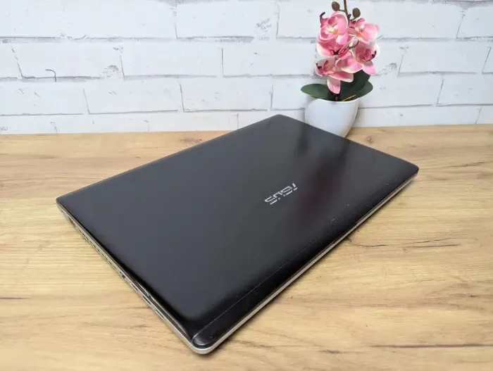 Ноутбук Б-клас Asus N76V / 17.3" (1920x1080) TN / Intel Core i7-3610QM (4 (8) ядра по 2.3 - 3.3 GHz) / 12 GB DDR3 / 128 GB SSD + 750 GB HDD / nVidia GeForce GT 630M, 1 GB GDDR5, 128-bit / WebCam / DVD-ROM б/в - зображення 8