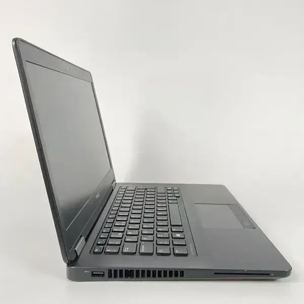 Ноутбук Б-клас Dell Latitude E5470 / 14" (1366x768) TN / Intel Core i3-6100U (2 (4) ядра по 2.3 GHz) / 8 GB DDR4 / 128 GB SSD / Intel HD Graphics 520 / WebCam / HDMI б/в - зображення 4