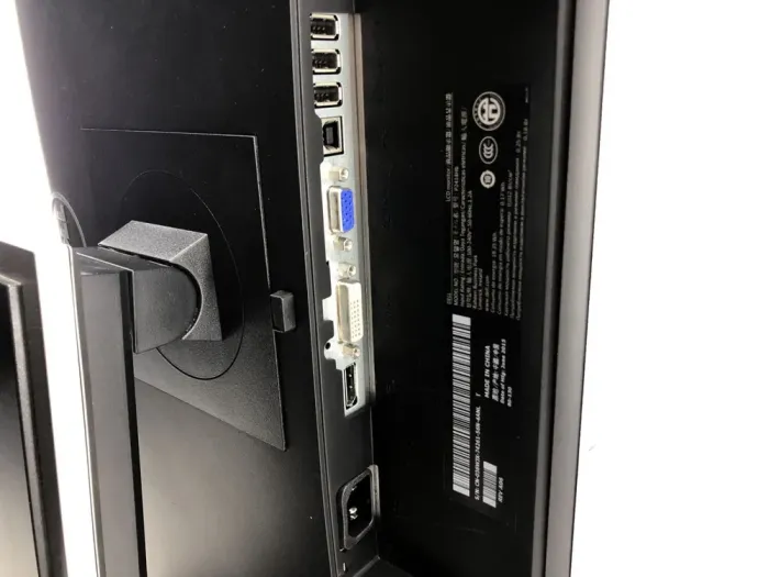 Монітор Dell P2414H/24" (1920x1080) IPS/DP, DVI, HDMI, USB-Hub/VESA 100x100/Pivot + Кабель живлення б/в - зображення 4