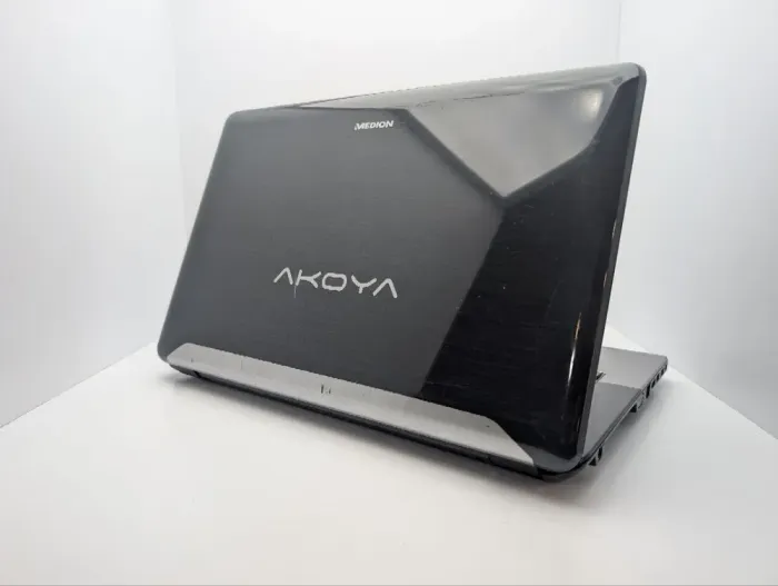 Ноутбук Medion Akoya E7218 / 17.3" (1600x900) TN / Intel Core i3-2310M (2 (4) ядра по 2.1 GHz) / 6 GB DDR3 / 750 GB HDD / Intel HD Graphics / WebCam / DVD-ROM / АКБ не тримає заряд б/в - зображення 8