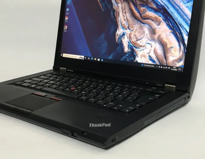 Ноутбук Lenovo ThinkPad T430s / 14" (1600x900) TN / Intel Core i5-3320M (2 (4) ядра по 2.6 - 3.3 GHz) / 8 GB DDR3 / 500 GB HDD / Intel HD Graphics 4000 / WebCam / DVD-ROM б/в - зображення 9