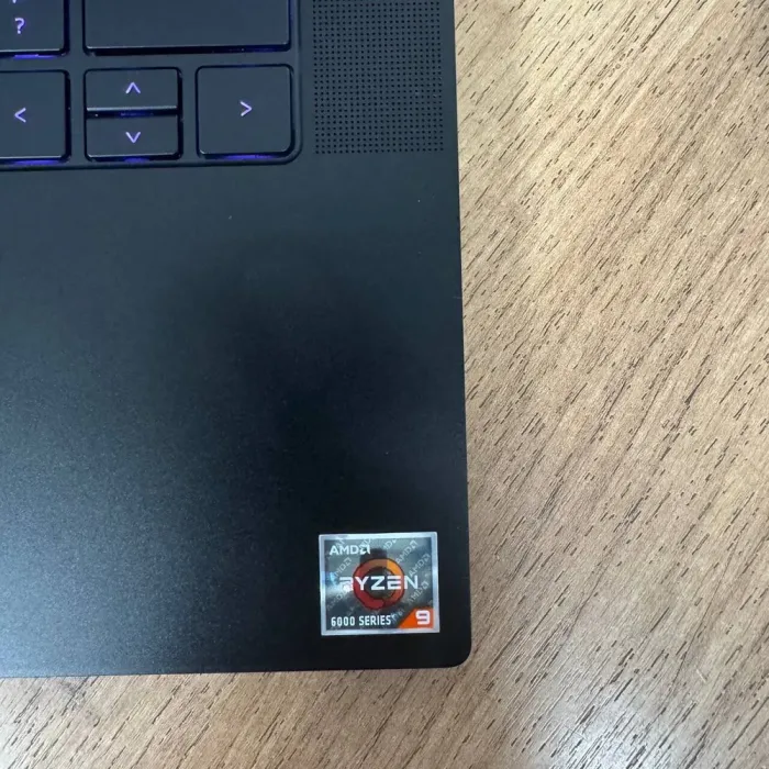 Ігровий ноутбук Razer Blade 14 RZ09-0427 / 14" (2560x1440) IPS / AMD Ryzen 9 6900HX (8 (16) ядер по 3.3 - 4.9 GHz) / 16 GB DDR4 / 1000 GB SSD NVMe / nVidia GeForce RTX 3070 Ti, 8 GB GDDR6, 256-bit / WebCam б/в - зображення 8