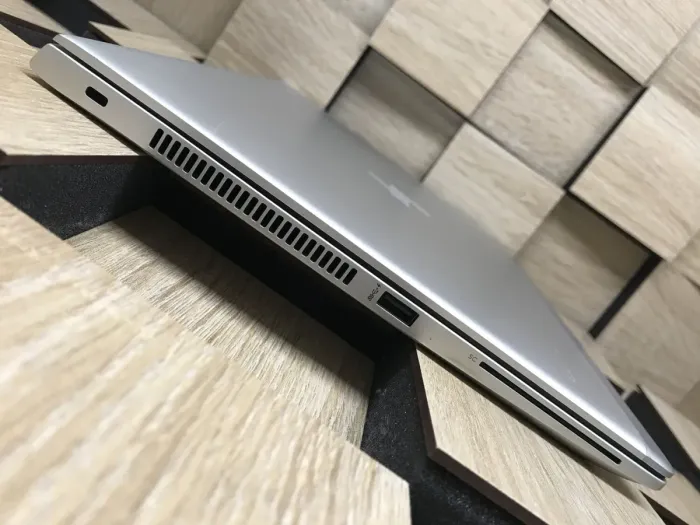 Ультрабук Б-клас HP EliteBook 840 G6 / 14" (1920x1080) IPS Touch / Intel Core i7-8665U (4 (8) ядра по 1.9 - 4.8 GHz) / 8 GB DDR4 / 256 GB SSD M.2 / Intel UHD Graphics 620 / WebCam / Fingerprint / HDMI б/в - зображення 5