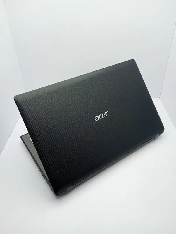 Ноутбук Acer Aspire 7741G / 17.3" (1600x900) TN / Intel Core i3-380M (2 (4) ядра по 2.53 GHz) / 6 GB DDR3 / 500 GB HDD / AMD Radeon HD 6550M, 1 GB GDDR3, 64-bit / WebCam / HDMI б/в - зображення 8