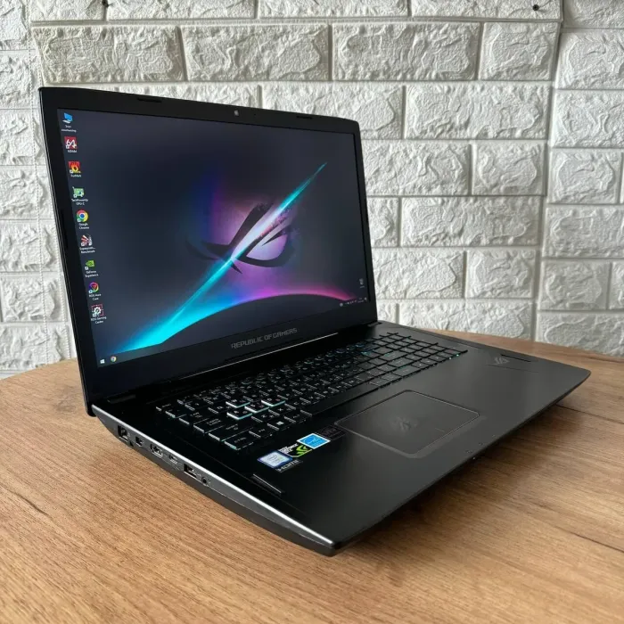 Ігровий ноутбук Б-клас Asus ROG Strix GL702VI / 17.3" (1920x1080) IPS / Intel Core i7-7700HQ (4 (8) ядра по 2.8 - 3.8 GHz) / 16 GB DDR4 / 512 GB SSD + 1000 GB HDD / nVidia GeForce GTX 1080, 8 GB GDDR5X, 256-bit / WebCam б/в - зображення 4