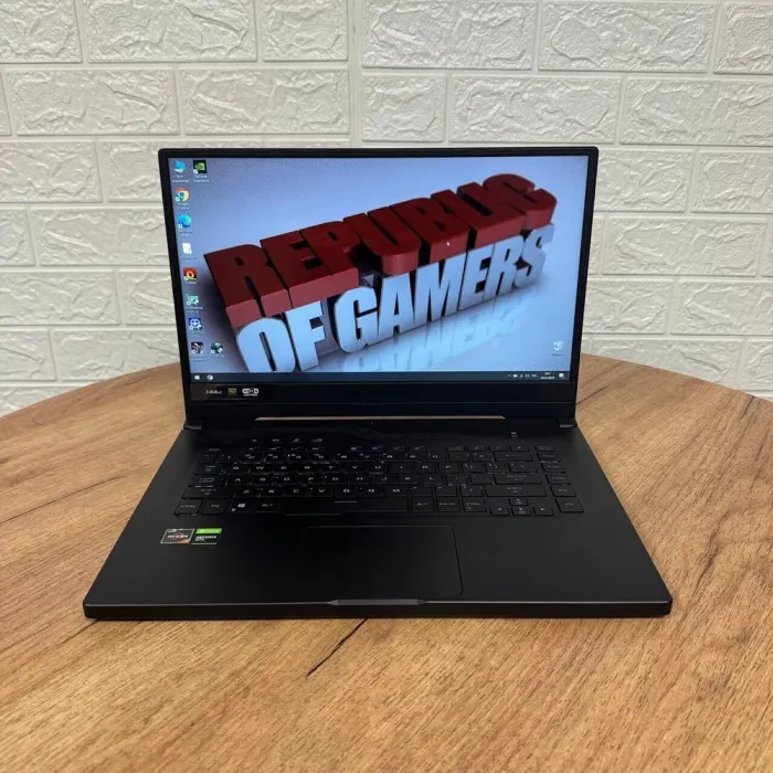 Ігровий ноутбук Asus ROG Zephyrus GA502DU / 15.6" (1920x1080) IPS / AMD Ryzen 7 3750H (4 (8) ядра по 2.3 - 4.0 GHz) / 16 GB DDR4 / 1000 GB SSD / nVidia GeForce GTX 1660 Ti Max-Q, 6 GB GDDR6, 192-bit б/в - зображення 2