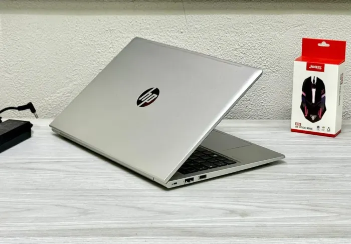 Ультрабук HP ProBook 450 G10 / 15.6" (1920x1080) IPS / Intel Core i7-1355U (10 (12) ядер по 3.7 - 5.0 GHz) / 24 GB DDR4 / 512 GB SSD / Intel Iris Xe Graphics / WebCam / Win 11 Pro б/в - зображення 5