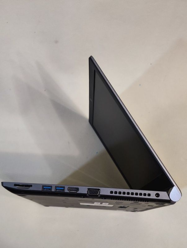 Ноутбук Toshiba Tecra Z50-E / 15.6" (1366x768) TN / Intel Core i5-7300U (2 (4) ядра по 2.6 - 3.5 GHz) / 8 GB DDR4 / 256 GB SSD / Intel HD Graphics 620 / WebCam б/в - зображення 6