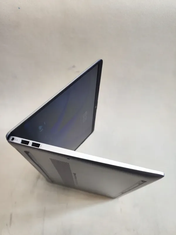 Ноутбук Б-клас HP 15-DY2046MS / 15.6" (1920x1080) TN / Intel Core i3-1215U (6 (8) ядер по 3.3 - 4.4 GHz) / 8 GB DDR4 / 256 GB SSD / Intel UHD Graphics / WebCam б/в - зображення 3