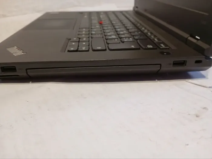 Ноутбук Б-клас Lenovo ThinkPad L440 / 14" (1366x768) TN / Intel Core i3-4000M (2 (4) ядра по 2.4 GHz) / 8 GB DDR3 / 120 GB SSD / Intel HD Graphics 4600 / WebCam б/в - зображення 5