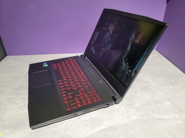 Ігровий ноутбук MSI Katana GF66 11UE-088NEU / 15.6" (1920x1080) IPS / Intel Core i7-11800H (8 (16) ядер по 2.3 - 4.6 GHz) / 16 GB DDR4 / 1000 GB SSD / nVidia GeForce RTX 3060, 6 GB GDDR6, 192-bit / WebCam б/в - зображення 4