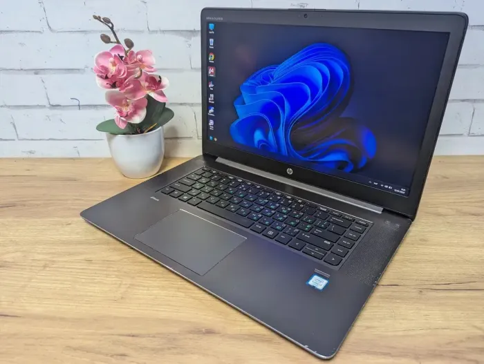 Мобільна робоча станція HP ZBook Studio G3 / 15.6" (1920x1080) IPS / Intel Core i7-6700HQ (4 (8) ядра по 2.6 - 3.5 GHz) / 24 GB DDR4 / 256 GB SSD / nVidia Quadro M1000M, 4 GB GDDR5, 128-bit / WebCam б/в - зображення 7