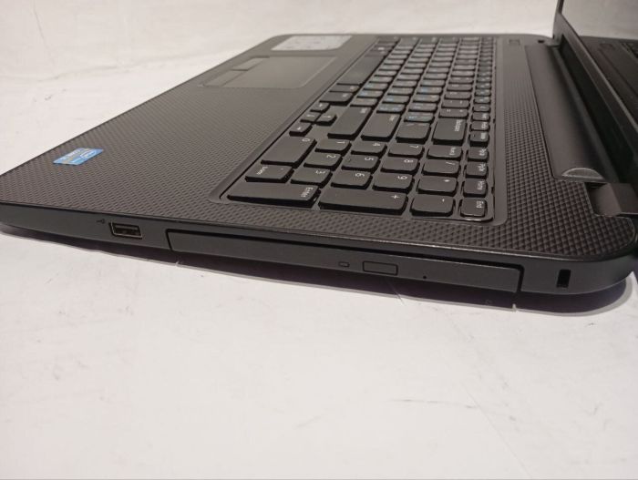 Ноутбук Dell Inspiron 17 3721 / 17.3" (1600x900) TN / Intel Core i5-3337U (2 (4) ядра по 1.8 - 2.7 GHz) / 8 GB DDR3 / 240 GB SSD + 320 HDD / Intel HD Graphics 4000 / WebCam б/в - изображение 5