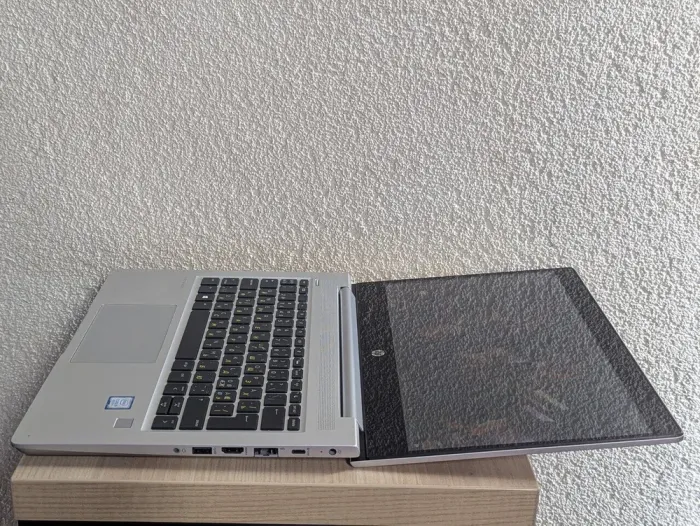 Ультрабук HP ProBook 430 G6 / 13.3" (1920x1080) TN Touch / Intel Core i5-8265U (4 (8) ядра по 1.6 - 3.9 GHz) / 8 GB DDR3 / 128 GB SSD / Intel UHD Graphics / WebCam б/в - зображення 7