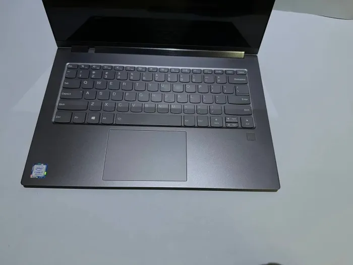 Ноутбук-трансформер Lenovo Yoga C930-13Ikb / 13" (1920х1080) IPS Touch / Intel Core i7-8550U (4 (8) ядра по 1.8 - 4.0 GHz) / 12 GB DDR4 / 256 GB SSD / Intel UHD Graphics 620 / WebCam / Win 11 б/в - зображення 5