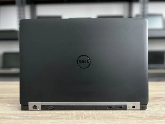 Мобільна робоча станція Б-клас Dell Precision 3510 / 15.6" (1920x1080) TN / Intel Core i7-6820HQ (4 (8) ядра по 2.7 - 3.6 GHz) / 16 GB DDR4 / 256 GB SSD / AMD Radeon R9 M360, 2 GB GDDR5, 128-bit / WebCam / HDMI б/в - зображення 6