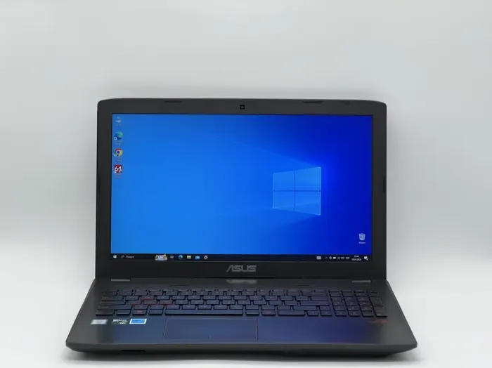 Ігровий ноутбук Б-клас Asus ROG Strix GL552VW / 15.6" (1920x1080) IPS / Intel Core i7-6700HQ (4 (8) ядра по 2.6 - 3.5 GHz) / 16 GB DDR4 / 480 GB SSD / nVidia GeForce GTX 960M, 2 GB GDDR5, 128-bit / WebCam б/в - зображення 2