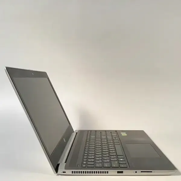 Ноутбук Б-клас HP ProBook 450 G5 / 15.6" (1920x1080) IPS / Intel Core i5-8250U (4 (8) ядра по 1.6 - 3.4 GHz) / 16 GB DDR4 / 512 GB SSD / Intel UHD Graphics 620 / WebCam / Fingerprint б/в - зображення 4